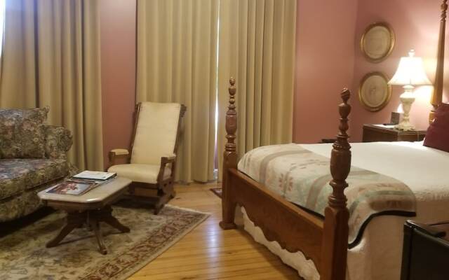 Downtown Guest Quarters Hotel