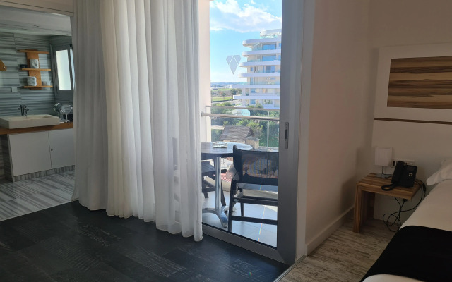 The Ciao Stelio Deluxe Hotel - Adults Only