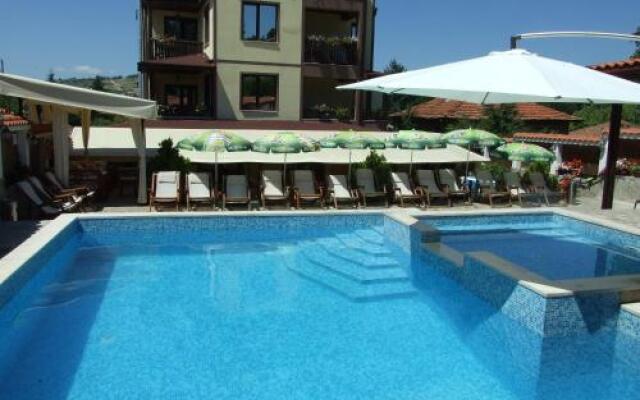 Mitiova Guest House