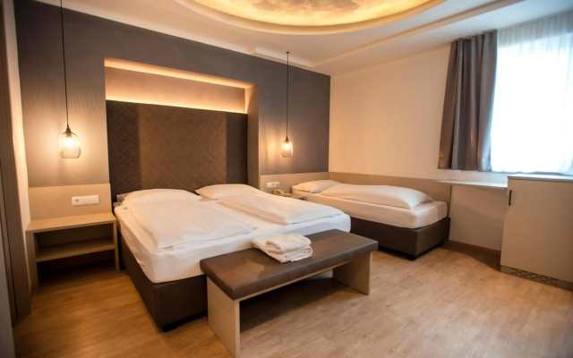 Hotel Chrys