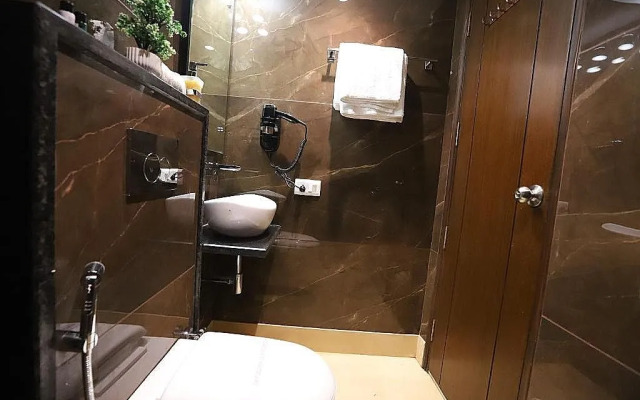 Hotel Azulo Inn Bhikaji Cama Place Delhi - Couple Friendly Local IDs Accepted