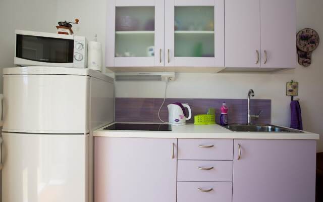 Guest House Gugily