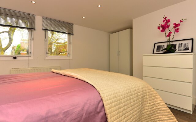 W14 Apartments - Battersea Apartment