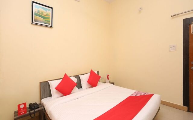 Oyo 24097 Hotel Gangotri