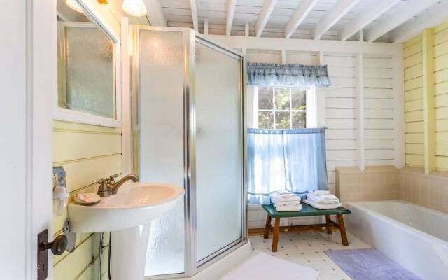 East Boothbay Oceanfront Home by RedAwning