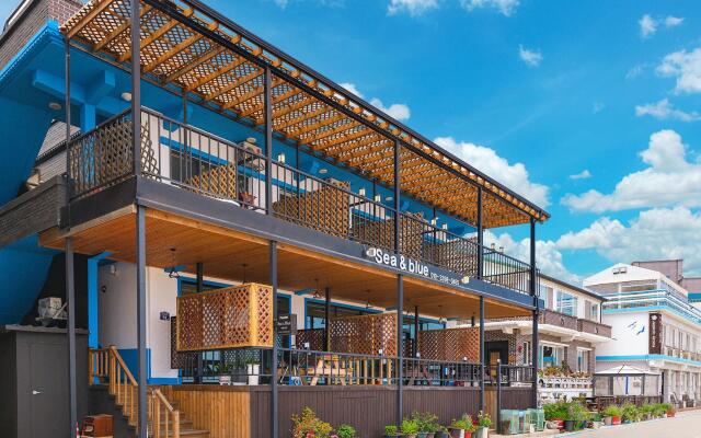 Goseong Sea and Blue Pension