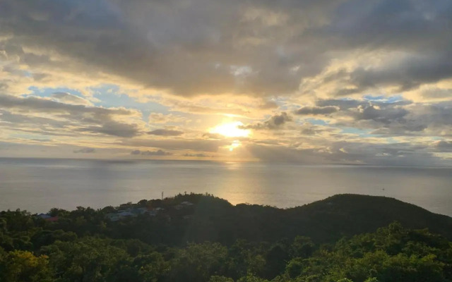 Paradis Au Soleil, Vue Panoramique Sur Mer