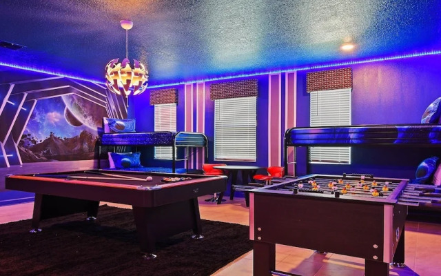 Storey Lake 10br Home Pool/spa/game Room,greenview