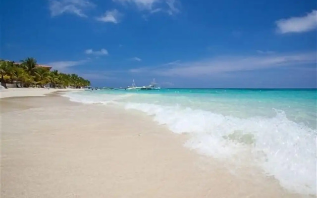 Sunset Villas 12D 2 Bedroom Condo By Redawning