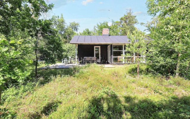 Rustic Holiday Home in Hals near Sea