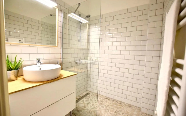 Standard Apartment by Hi5 - Fejer Gyorgy St