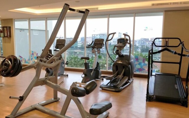 New Studio Menteng Park Apartment with City View