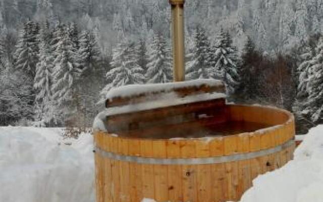 Là Haut & Spa