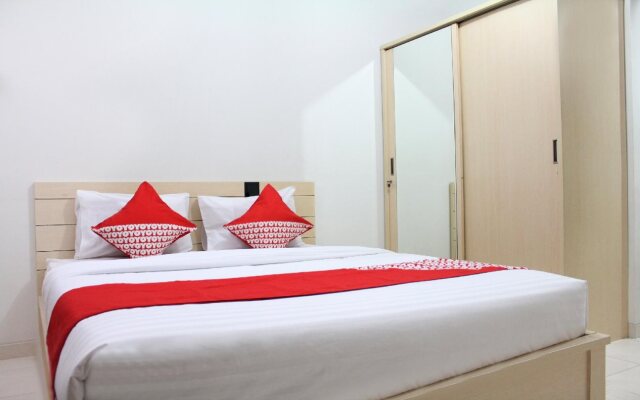 OYO 266 Margonda Residence 5