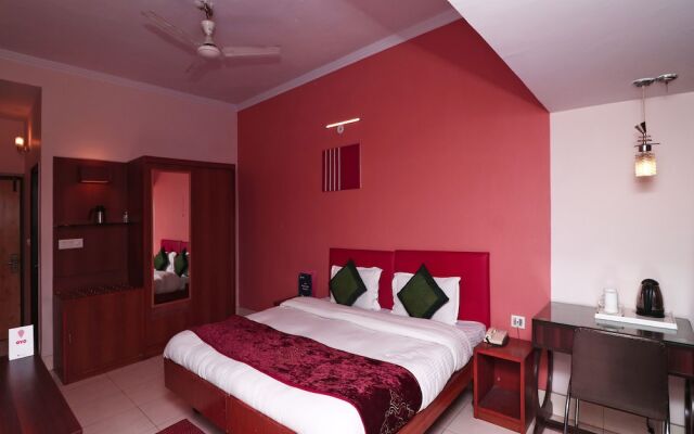 OYO 16006 Hotel Meedo's Grand