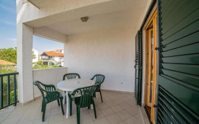 Gulin Apartments