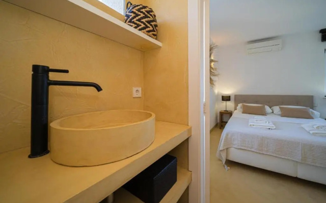 VERTIGO- Managed by Almarina