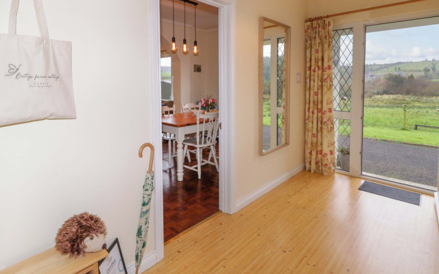 Betty's Farm Cottage
