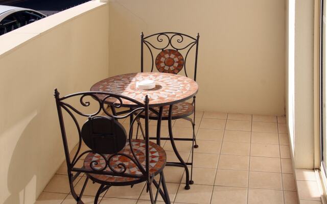 Adelaide Central Apartment - 3Br, 2Bath & Carpark