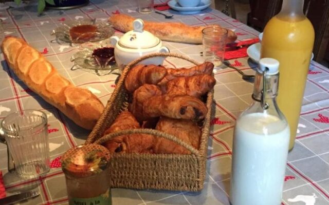 Aux Caprices des Dieux