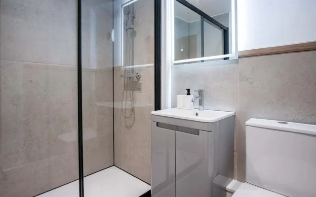 Flat 2 - 1 Bedroom Apartment - Tenby