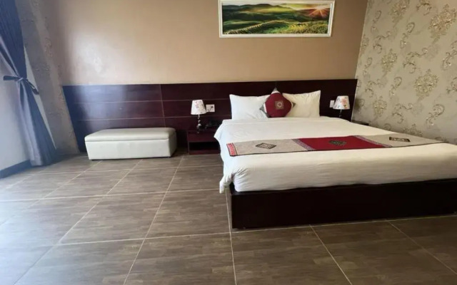 Sunshine View Hotel