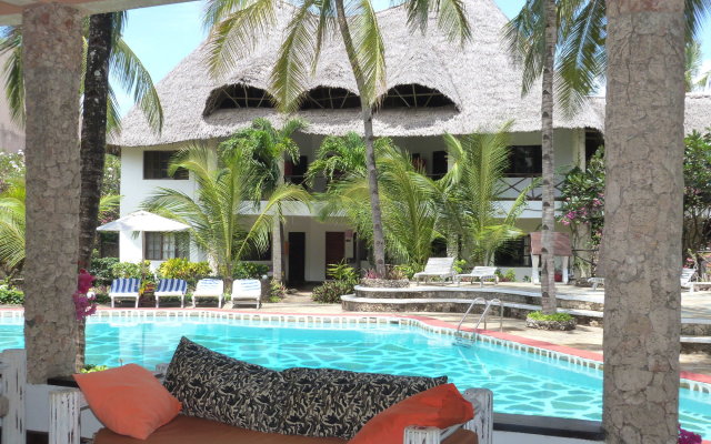 Aquarius Club International Resort