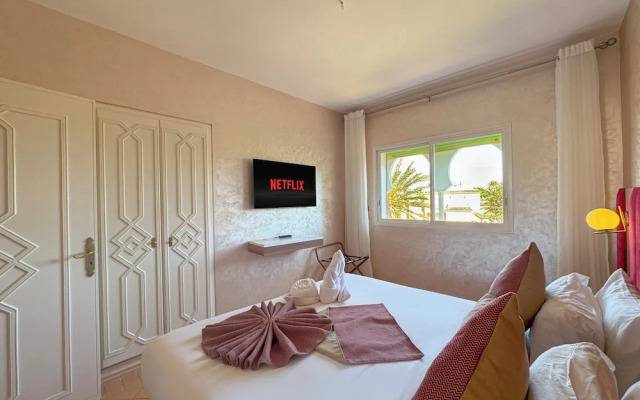 Luxurious Duplex in a Peaceful Resort