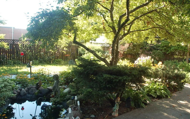 Summerhill Manor Bed and Breakfast and Tea Room