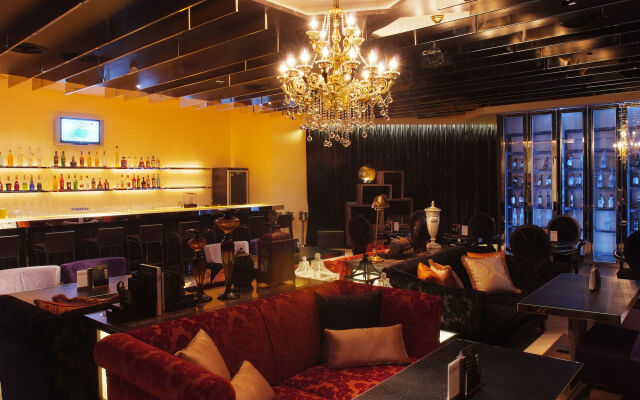Taipung Suites
