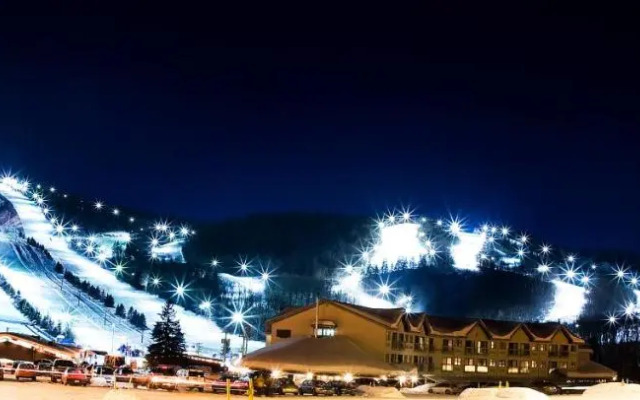 Stoneham Mountain Resort