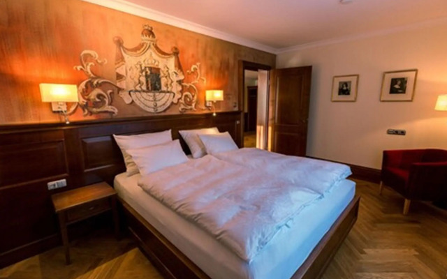 Hotel & Gaststätte zum Erdinger Weißbräu