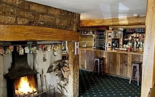 The Hollow Bottom - B&B