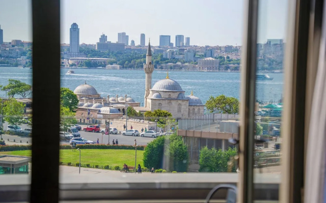 The Palm Bosphorus Hotel