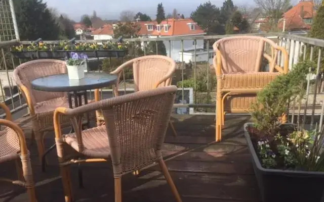 Gezellige zolder in Wassenaar met dakterras