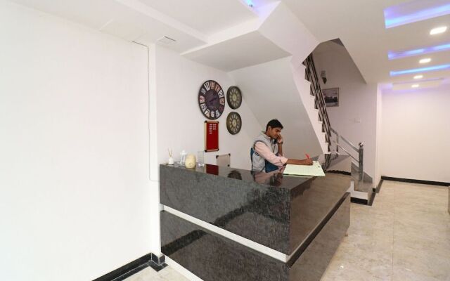 Capital O 26592 Hotel Grandfather