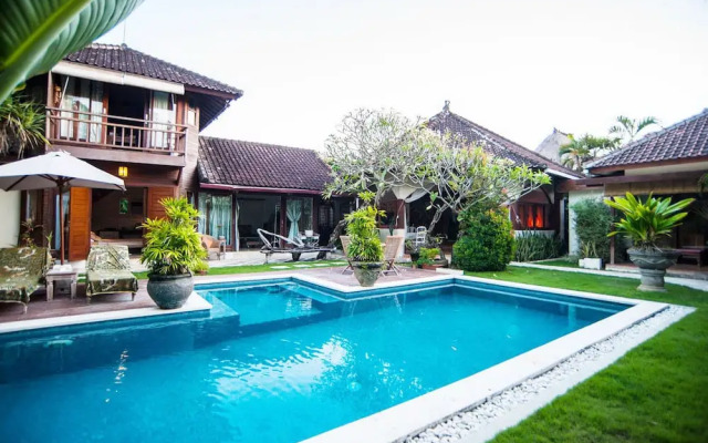 Villa Flora 3 Bedroom