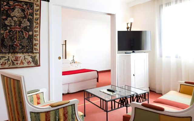 Avignon Grand Hotel