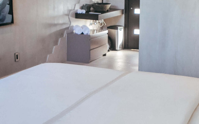 Mother Earth Luxury Boutique Hotel