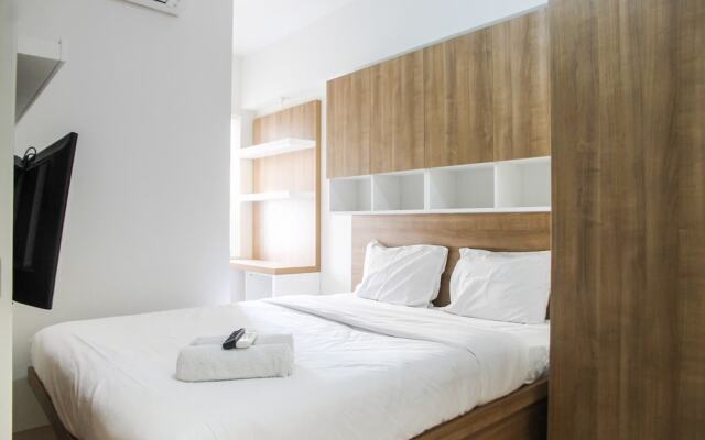 2BR with Sofa Bed at Springlake Summarecon Apartment