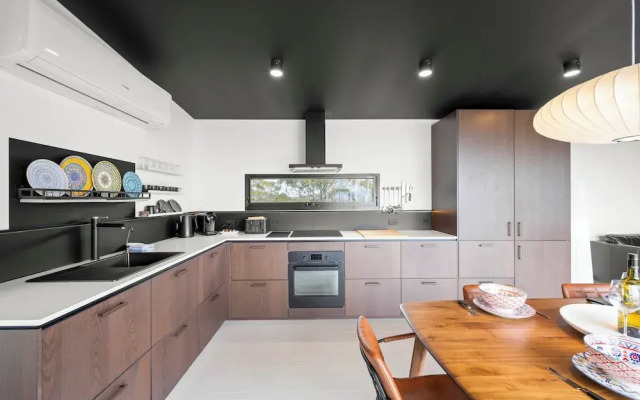 The Outlook on Mount Louis – 2 Bedroom
