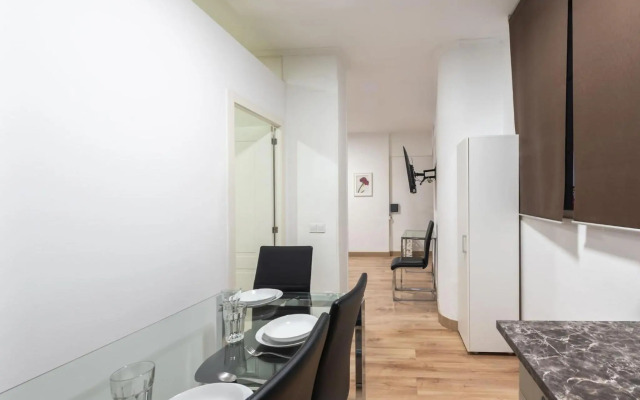 Apartamentos Day Madrid MADERA Centro Gran Via Sol Malasaña