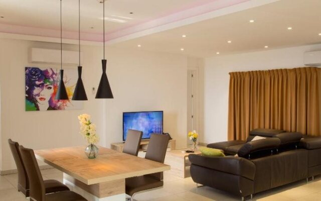 Suncity Apartments Hotel