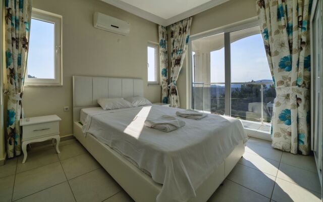 4 Bedroom Luxury Villa - Diamond