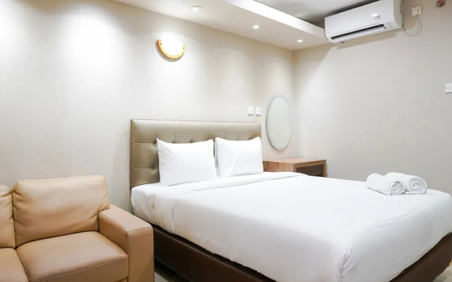 Elegant and Best View Studio Tamansari The Hive Apartment By Travelio