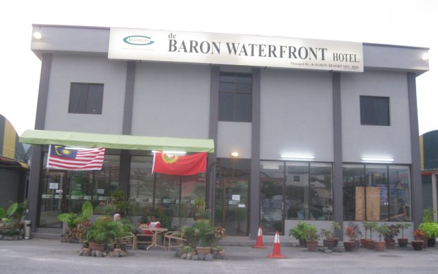Baron Waterfront Hotel