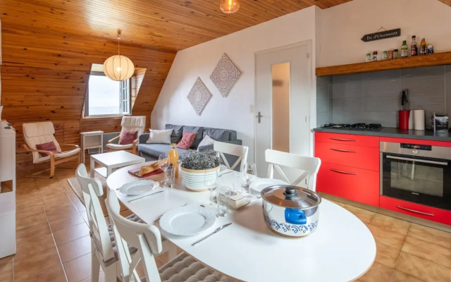 Apartment in Lampaul-plouarzel by the Beach