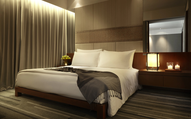 Hansar Bangkok Hotel - photo 3