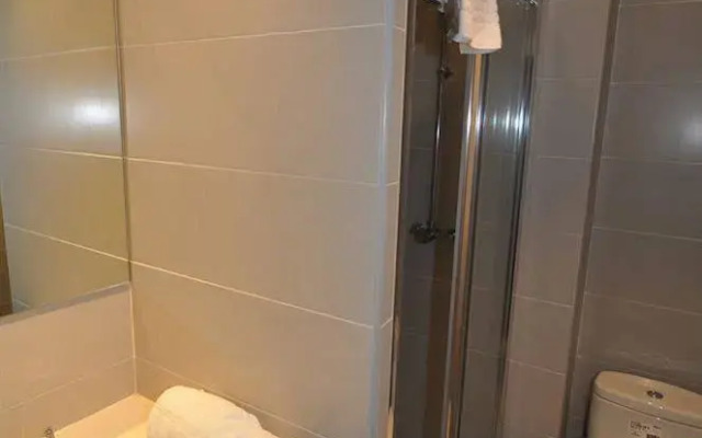 Bedcelona Beach Club & Rooms