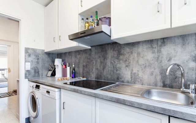 Spacious Apartment in Quartier Latin